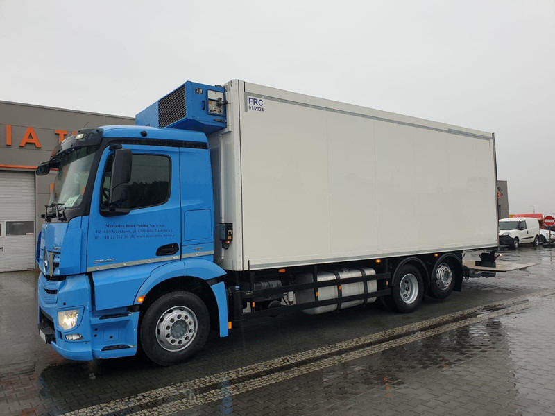 Mercedes-Benz ANTOS 2540 REFRIGERATOR + LIFT + SIDE DOOR - Truk berpendingin: gambar 2 Mercedes-Benz ANTOS 2540 REFRIGERATOR + LIFT + SIDE DOOR - Truk berpendingin: gambar 2