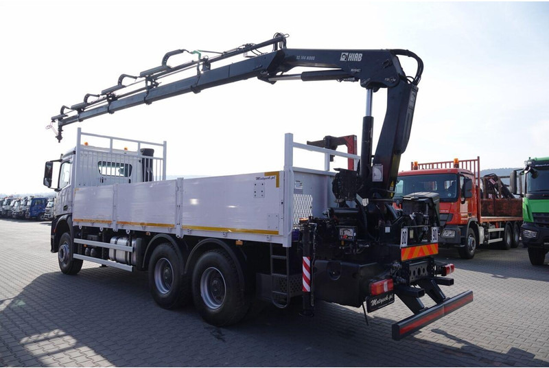 Mercedes-Benz AROCS 2643 / 6x4 / SKRZYNIOWY- 6,8 m / + HDS HIAB 144 wysów: 13 - Truk flatbed, Truk derek: gambar 3 Mercedes-Benz AROCS 2643 / 6x4 / SKRZYNIOWY- 6,8 m / + HDS HIAB 144 wysów: 13 - Truk flatbed, Truk derek: gambar 3