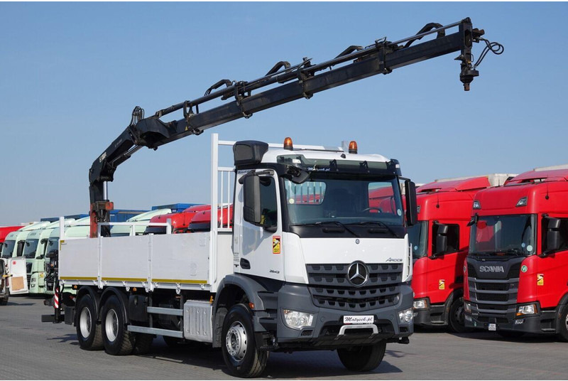 Mercedes-Benz AROCS 2643 / 6x4 / SKRZYNIOWY- 6,8 m / + HDS HIAB 144 wysów: 13 - Truk flatbed, Truk derek: gambar 1 Mercedes-Benz AROCS 2643 / 6x4 / SKRZYNIOWY- 6,8 m / + HDS HIAB 144 wysów: 13 - Truk flatbed, Truk derek: gambar 1