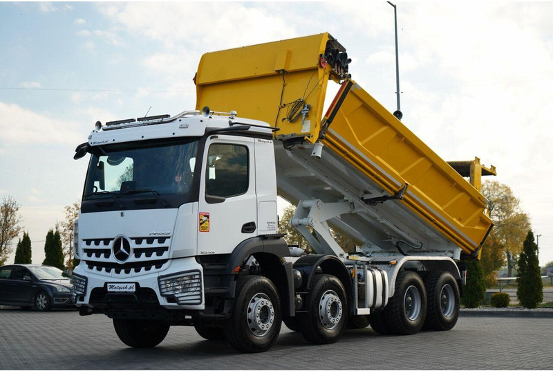 Mercedes-Benz AROCS 3243 / 8x4 / WYWROTKA DWUSTRONNA 6.2 M / HYDROBURTA / HYD - Truk jungkit: gambar 1 Mercedes-Benz AROCS 3243 / 8x4 / WYWROTKA DWUSTRONNA 6.2 M / HYDROBURTA / HYD - Truk jungkit: gambar 1