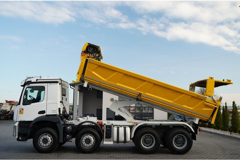 Mercedes-Benz AROCS 3243 / 8x4 / WYWROTKA DWUSTRONNA 6.2 M / HYDROBURTA / HYD - Truk jungkit: gambar 2 Mercedes-Benz AROCS 3243 / 8x4 / WYWROTKA DWUSTRONNA 6.2 M / HYDROBURTA / HYD - Truk jungkit: gambar 2