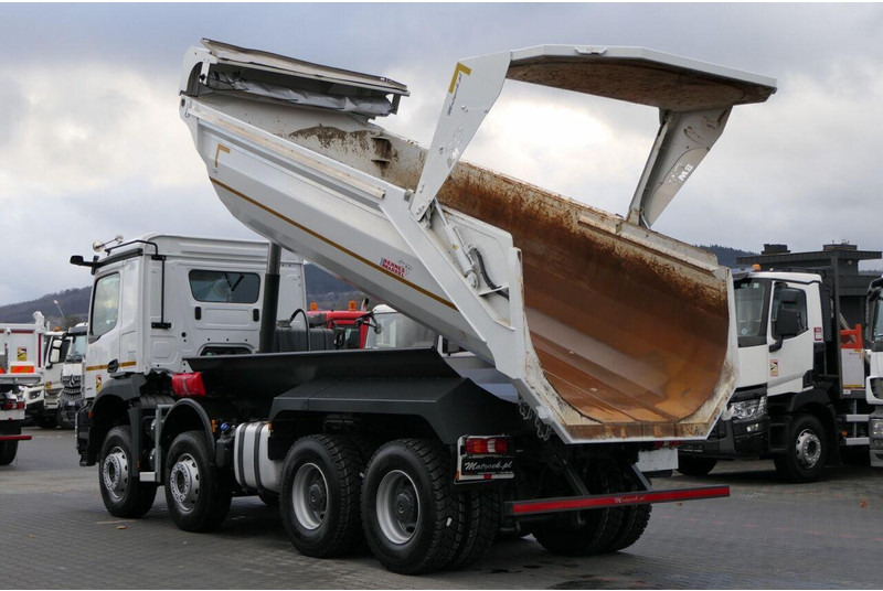 Mercedes-Benz AROCS 3246 / 8x4 / WYWROTKA / TYLNOZSYP / EURO 6 / OPONY 100 % - Truk jungkit: gambar 3 Mercedes-Benz AROCS 3246 / 8x4 / WYWROTKA / TYLNOZSYP / EURO 6 / OPONY 100 % - Truk jungkit: gambar 3