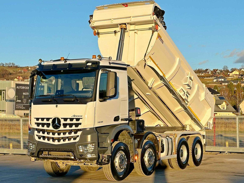Mercedes-Benz AROCS 3248 * KIPPER * 8x4 * TOPZUSTAND - Truk jungkit: gambar 4 Mercedes-Benz AROCS 3248 * KIPPER * 8x4 * TOPZUSTAND - Truk jungkit: gambar 4