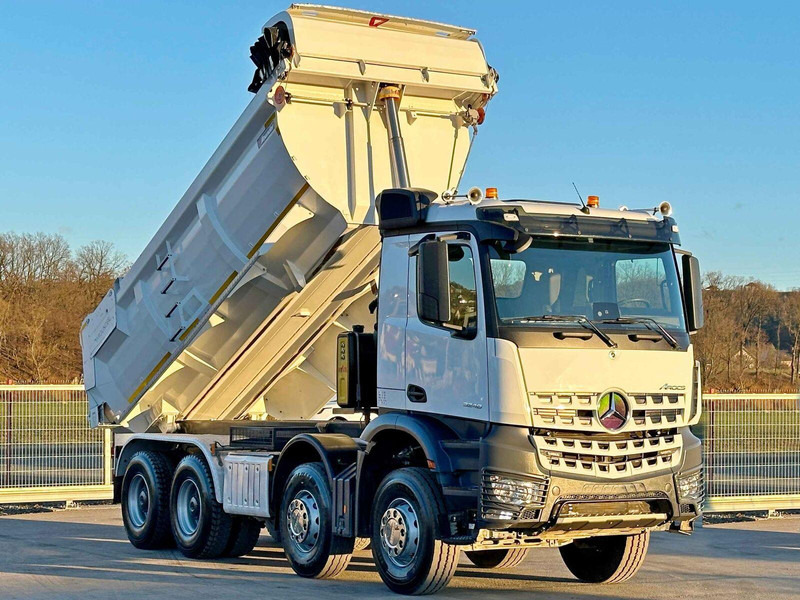 Mercedes-Benz AROCS 3248 * KIPPER * 8x4 * TOPZUSTAND - Truk jungkit: gambar 3 Mercedes-Benz AROCS 3248 * KIPPER * 8x4 * TOPZUSTAND - Truk jungkit: gambar 3
