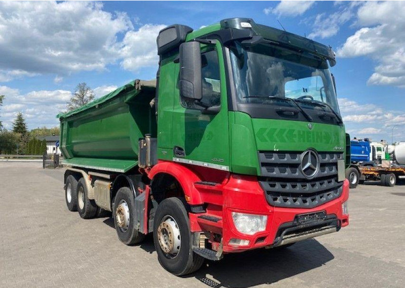 Mercedes-Benz AROCS 4145 - Truk jungkit: gambar 2 Mercedes-Benz AROCS 4145 - Truk jungkit: gambar 2