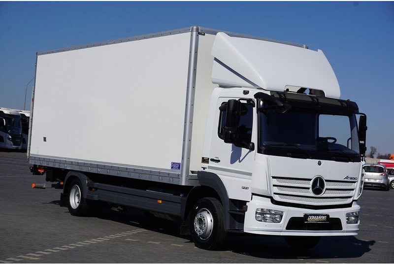 Mercedes-Benz ATEGO / 1221 / ACC / EURO 6 / KONTENER + WINDA / 17 PALET - Truk box: gambar 1 Mercedes-Benz ATEGO / 1221 / ACC / EURO 6 / KONTENER + WINDA / 17 PALET - Truk box: gambar 1