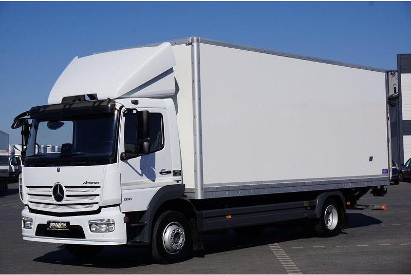 Mercedes-Benz ATEGO / 1221 / ACC / EURO 6 / KONTENER + WINDA / 17 PALET - Truk box: gambar 2 Mercedes-Benz ATEGO / 1221 / ACC / EURO 6 / KONTENER + WINDA / 17 PALET - Truk box: gambar 2