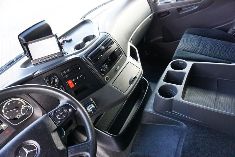 Truk berpendingin Mercedes-Benz ATEGO / 1223 / ACC / EURO 6 / CHŁODNIA + WINDA / MULTITEMPERATUR: gambar 10
