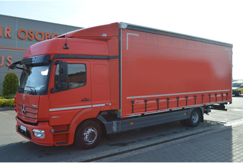 Mercedes-Benz ATEGO 824 EURO 6 1.HAND CURTAINE TILT - Truk dengan terpal samping: gambar 2 Mercedes-Benz ATEGO 824 EURO 6 1.HAND CURTAINE TILT - Truk dengan terpal samping: gambar 2