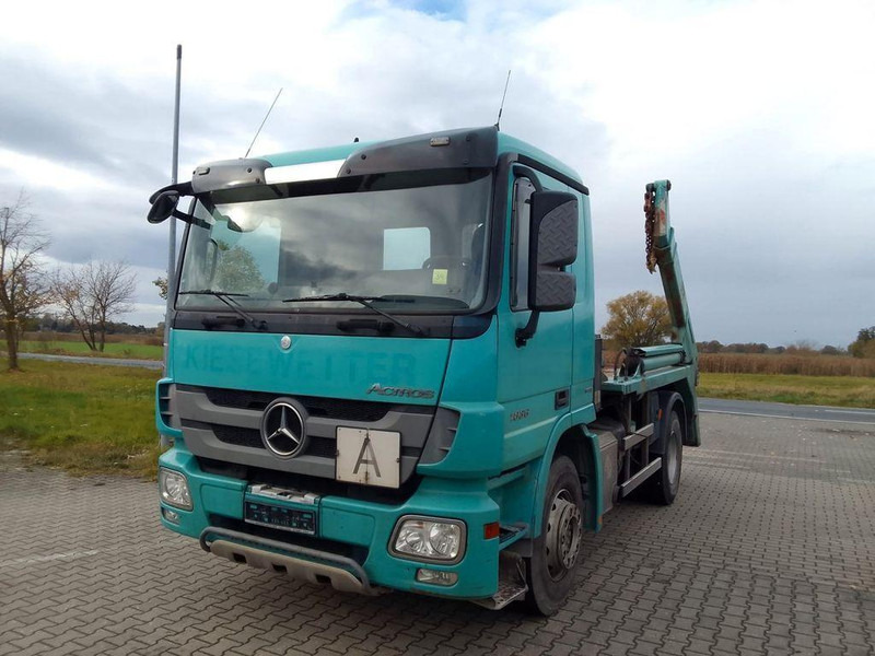 Mercedes-Benz Actros 1836 - Truk skip loader: gambar 1 Mercedes-Benz Actros 1836 - Truk skip loader: gambar 1