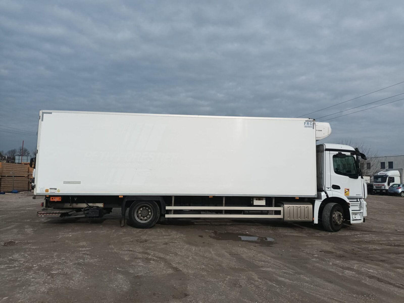 Mercedes-Benz Antos 1830 - TK T-1200R + ATP 8.7meter - Truk berpendingin: gambar 4 Mercedes-Benz Antos 1830 - TK T-1200R + ATP 8.7meter - Truk berpendingin: gambar 4