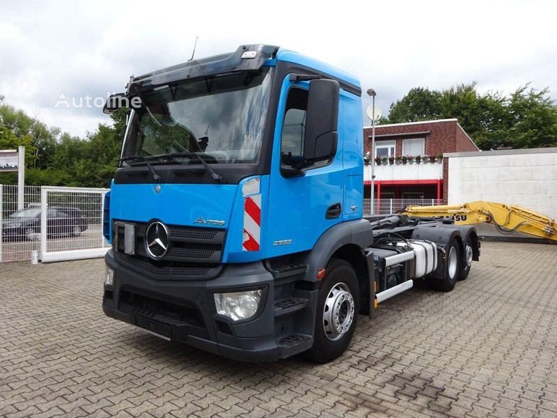 Mercedes-Benz Antos 2533 - Hook lift truck 6x2 - Hook lift: gambar 1 Mercedes-Benz Antos 2533 - Hook lift truck 6x2 - Hook lift: gambar 1