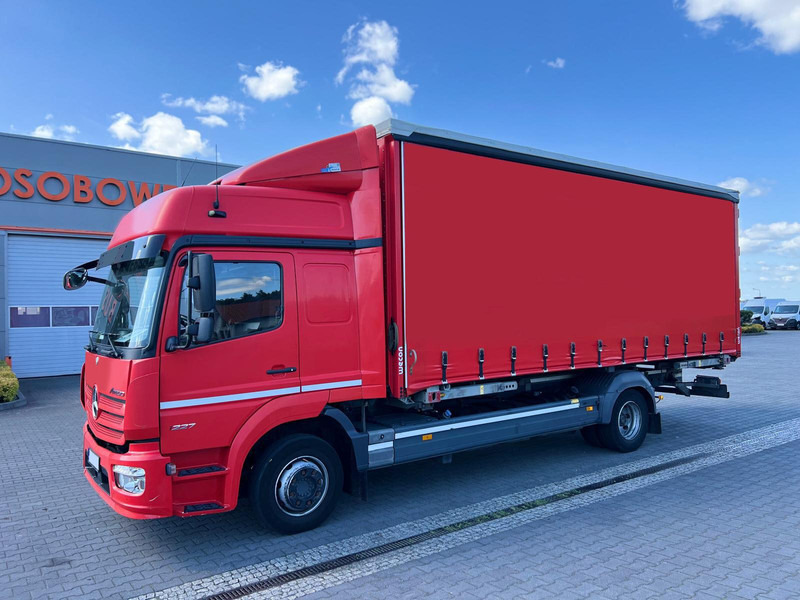 Mercedes-Benz Atego 1227 SWAP CHASSIS WECHSELFAHRGESTELL BDF CURTAIN PLANE 1.H - Truk dengan terpal samping: gambar 2 Mercedes-Benz Atego 1227 SWAP CHASSIS WECHSELFAHRGESTELL BDF CURTAIN PLANE 1.H - Truk dengan terpal samping: gambar 2