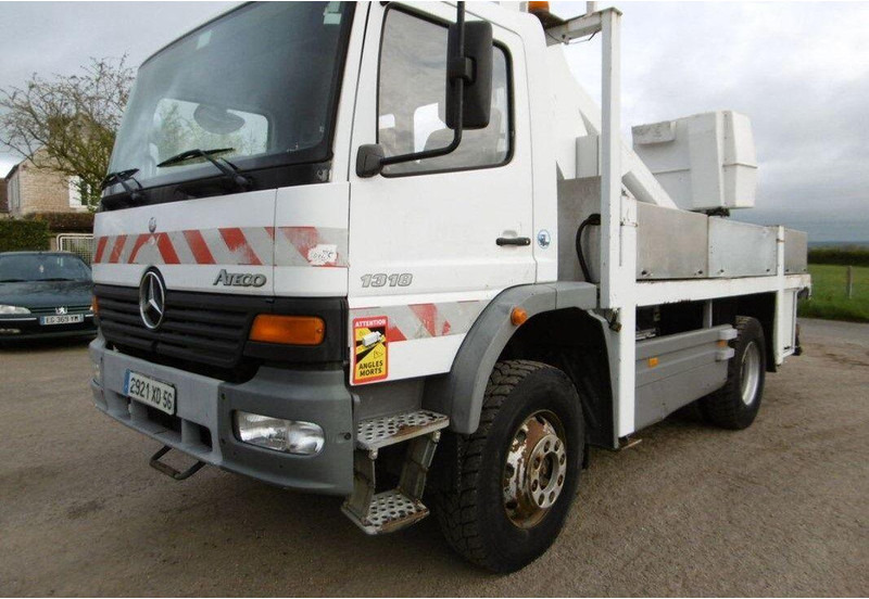 Mercedes-Benz Atego 1318 Nacelle - Lifting basket truck - Platform udara yang dipasang di truk: gambar 1 Mercedes-Benz Atego 1318 Nacelle - Lifting basket truck - Platform udara yang dipasang di truk: gambar 1