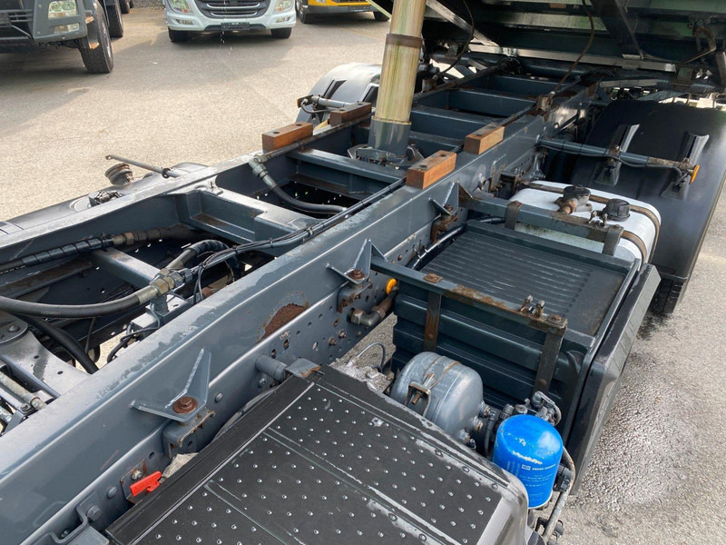 Leasing Mercedes-Benz Axor 1829 Tipper Mercedes-Benz Axor 1829 Tipper: gambar 15 Leasing Mercedes-Benz Axor 1829 Tipper Mercedes-Benz Axor 1829 Tipper: gambar 15