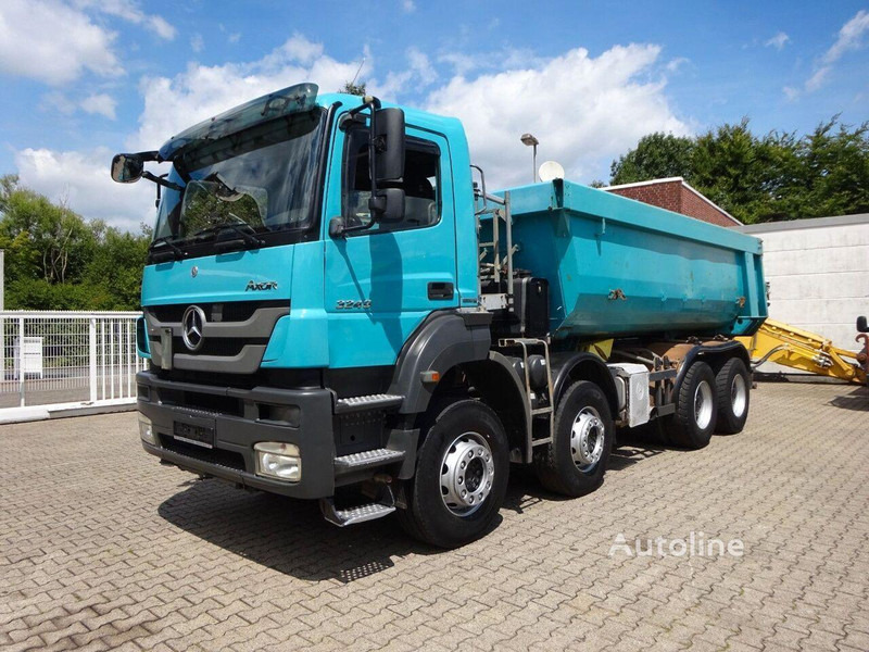 Mercedes-Benz Axor 3240 - Tipper 8x4 - Truk jungkit: gambar 1 Mercedes-Benz Axor 3240 - Tipper 8x4 - Truk jungkit: gambar 1