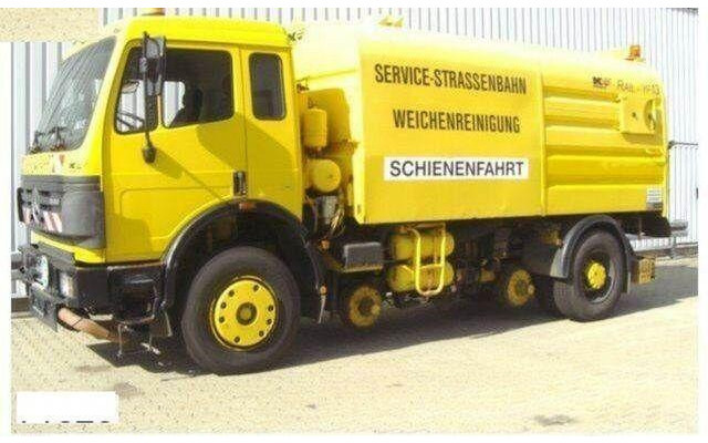 Mercedes-Benz SK 1820 4x2 Schienenreinigungs Kehrmaschine RAIL - Penyapu jalan: gambar 1 Mercedes-Benz SK 1820 4x2 Schienenreinigungs Kehrmaschine RAIL - Penyapu jalan: gambar 1
