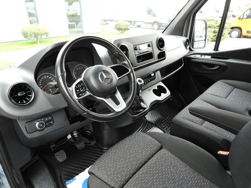 Mercedes-Benz SPRINTER 315 SKRZYNIA 8 PALET TEMPOMAT KLIMATYZACJA 150KM [ 199 - Van flatbed: gambar 2 Mercedes-Benz SPRINTER 315 SKRZYNIA 8 PALET TEMPOMAT KLIMATYZACJA 150KM [ 199 - Van flatbed: gambar 2
