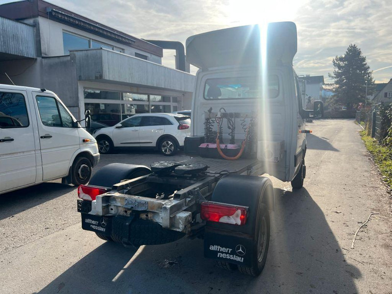 Mercedes-Benz SPRINTER 519 - Tractor head mini: gambar 3 Mercedes-Benz SPRINTER 519 - Tractor head mini: gambar 3