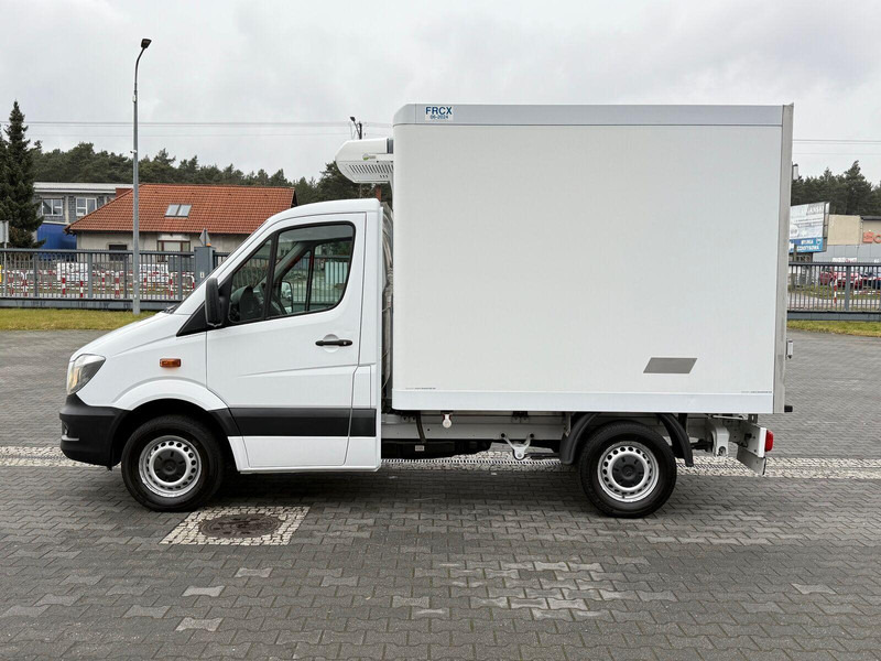 Mercedes-Benz Sprinter 314 Kontener Chłodnia/Mroźnia Hakowa, Hakówka TOP - Van berpendingin: gambar 3 Mercedes-Benz Sprinter 314 Kontener Chłodnia/Mroźnia Hakowa, Hakówka TOP - Van berpendingin: gambar 3