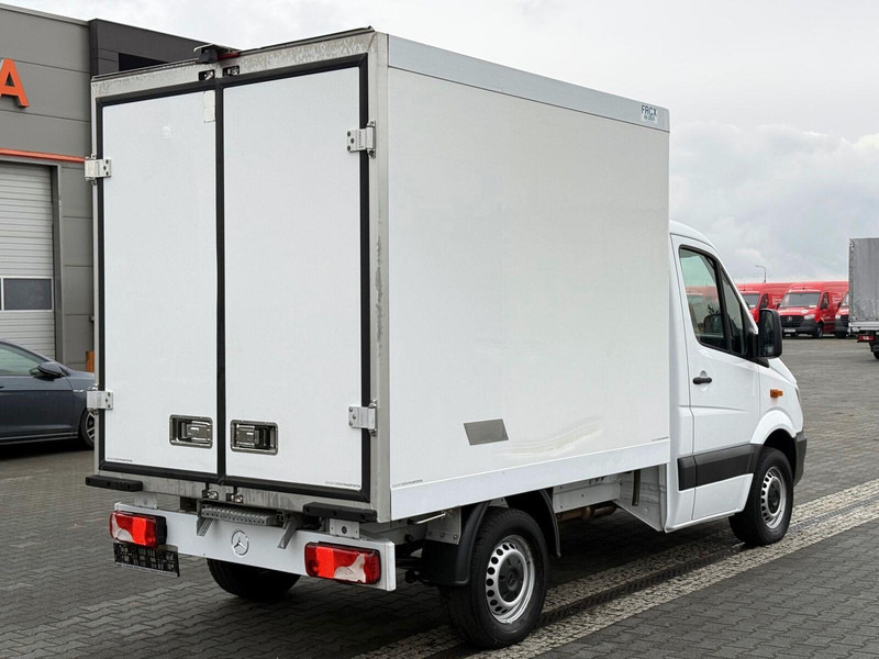 Mercedes-Benz Sprinter 314 Kontener Chłodnia/Mroźnia Hakowa, Hakówka TOP - Van berpendingin: gambar 5 Mercedes-Benz Sprinter 314 Kontener Chłodnia/Mroźnia Hakowa, Hakówka TOP - Van berpendingin: gambar 5