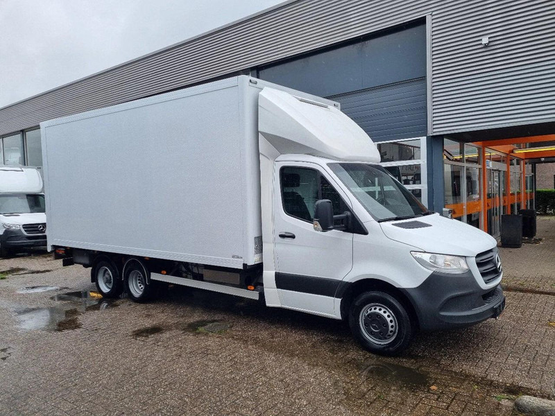 Mercedes-Benz Sprinter 516 CDI / 6x2 / Clixtar / Webasto / 27 m³ / Payload 3.3 - Van box: gambar 2 Mercedes-Benz Sprinter 516 CDI / 6x2 / Clixtar / Webasto / 27 m³ / Payload 3.3 - Van box: gambar 2