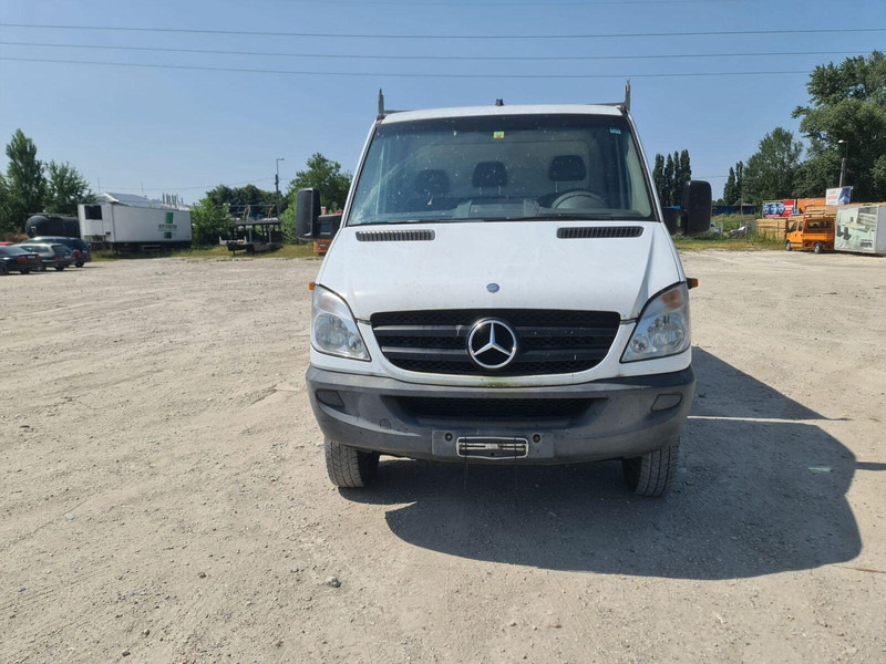 Mercedes-Benz Sprinter 519 CDi 4x4x - Pritsche+Plane - Van dengan terpal samping: gambar 2 Mercedes-Benz Sprinter 519 CDi 4x4x - Pritsche+Plane - Van dengan terpal samping: gambar 2