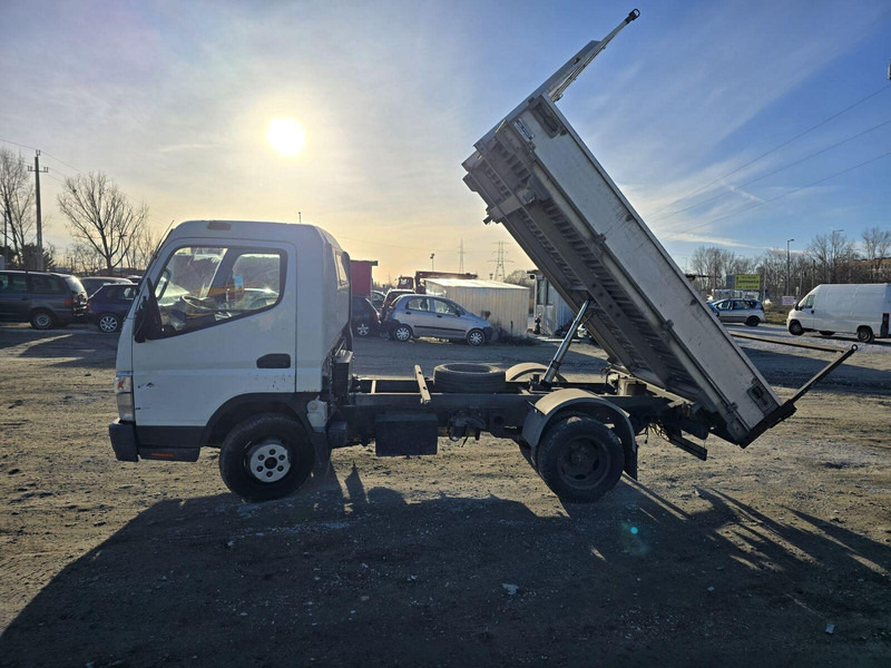 Mitsubishi Canter Fuso 3,0 d - 3 sided Tipper - Van jungkit: gambar 5 Mitsubishi Canter Fuso 3,0 d - 3 sided Tipper - Van jungkit: gambar 5