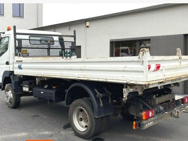Mitsubishi Fuso 4x4 3 way tipper - Truk jungkit: gambar 3 Mitsubishi Fuso 4x4 3 way tipper - Truk jungkit: gambar 3
