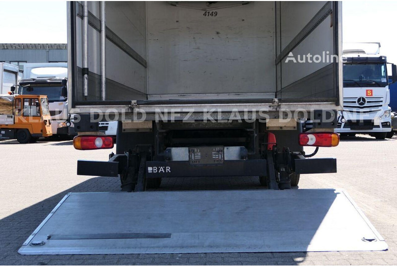 Mitsubishi Fuso 9C18 Frigo Carrier Xarios 600 + Tail lift - Truk berpendingin: gambar 5 Mitsubishi Fuso 9C18 Frigo Carrier Xarios 600 + Tail lift - Truk berpendingin: gambar 5