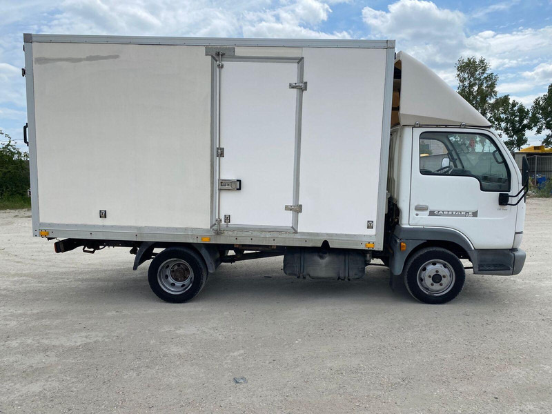 Nissan Cabstar 3,0 tdi Frigo + meat hook - 3,5t - Van berpendingin: gambar 5 Nissan Cabstar 3,0 tdi Frigo + meat hook - 3,5t - Van berpendingin: gambar 5