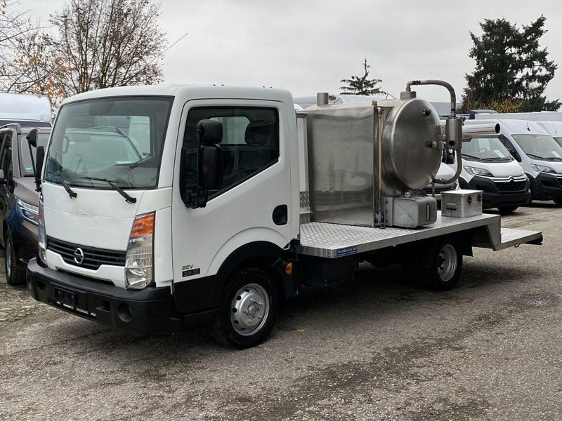 Nissan Cabstar 35.15 Vacuum truck - Truk vakum: gambar 1 Nissan Cabstar 35.15 Vacuum truck - Truk vakum: gambar 1