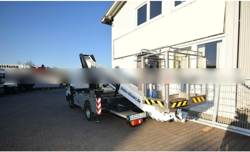 Nissan NT 400 Cabstar - Lifting basket truck - Platform udara yang dipasang di truk: gambar 4 Nissan NT 400 Cabstar - Lifting basket truck - Platform udara yang dipasang di truk: gambar 4