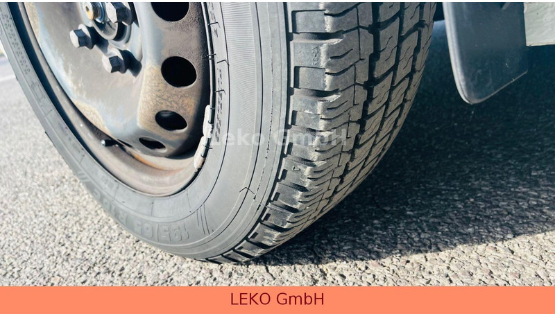 Van berpendingin Opel Vivaro: gambar 10 Van berpendingin Opel Vivaro: gambar 10