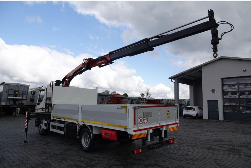 Renault D 210/ 4X2 / SKRZYNIOWY 5 M + HDS PALFINGER PK 8.501 SLD A / UD - Truk flatbed, Truk derek: gambar 4 Renault D 210/ 4X2 / SKRZYNIOWY 5 M + HDS PALFINGER PK 8.501 SLD A / UD - Truk flatbed, Truk derek: gambar 4