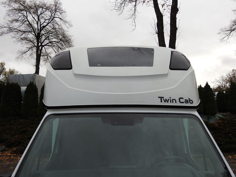 Truk box Renault MASTER PLANDEKA 8 PALET TEMPOMAT KLIMATYZACJA LEDY 165KM [ 1416: gambar 15 Truk box Renault MASTER PLANDEKA 8 PALET TEMPOMAT KLIMATYZACJA LEDY 165KM [ 1416: gambar 15