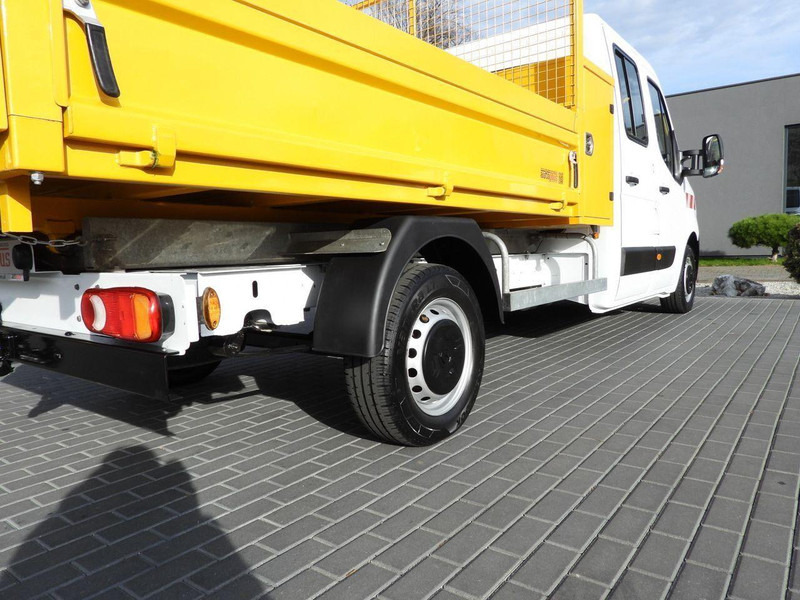 Van jungkit, Van kombi Renault Master: gambar 16