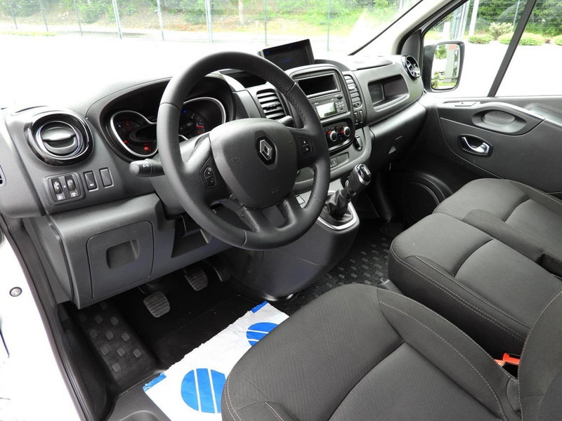 Renault TRAFIC FURGON CHŁODNIA -5*C ZASILANIE 230V TEMPOMAT LEDY KLIMAT - Van berpendingin: gambar 2 Renault TRAFIC FURGON CHŁODNIA -5*C ZASILANIE 230V TEMPOMAT LEDY KLIMAT - Van berpendingin: gambar 2