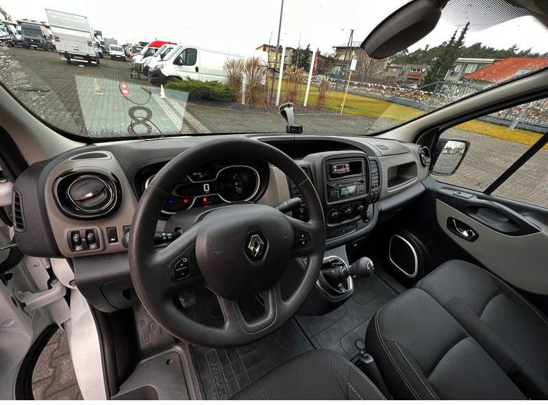 Leasing Renault Trafic Furgon Cooler Isoterma, Long, One Owner Renault Trafic Furgon Cooler Isoterma, Long, One Owner: gambar 7 Leasing Renault Trafic Furgon Cooler Isoterma, Long, One Owner Renault Trafic Furgon Cooler Isoterma, Long, One Owner: gambar 7