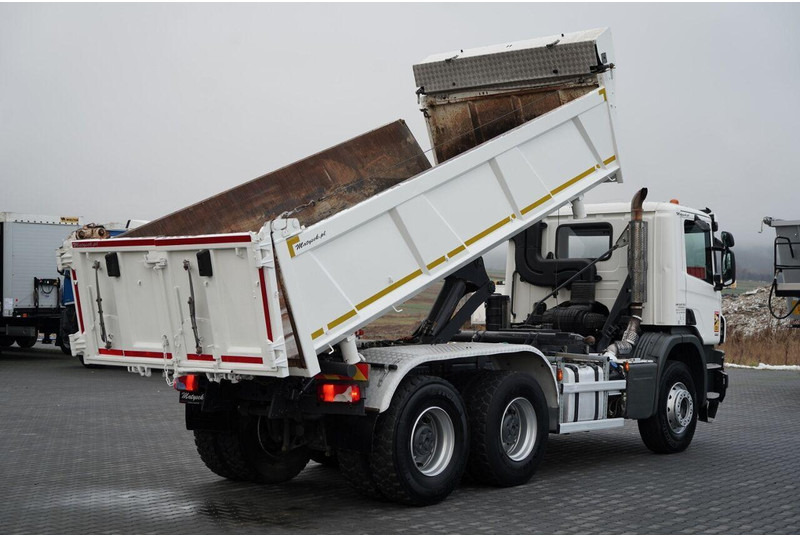 Scania P 410 / 6x4 / WYWROTKA DWU-STRONNA / HYDROBURTA / BOARDMATIC / - Truk jungkit: gambar 5 Scania P 410 / 6x4 / WYWROTKA DWU-STRONNA / HYDROBURTA / BOARDMATIC / - Truk jungkit: gambar 5