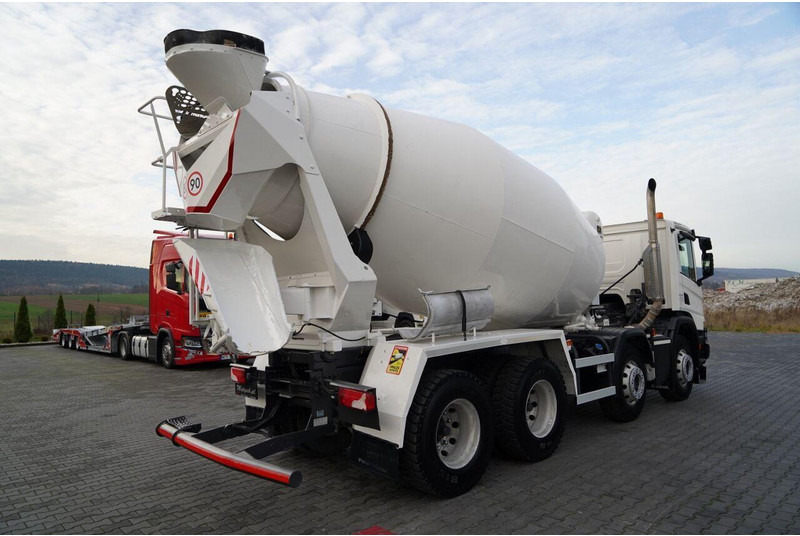 Scania P 410 / 8x4 / BETONOMIESZARKA / GRUSZKA / PUTZMEISTER / 9m3 / AU - Truk pengaduk beton: gambar 4 Scania P 410 / 8x4 / BETONOMIESZARKA / GRUSZKA / PUTZMEISTER / 9m3 / AU - Truk pengaduk beton: gambar 4