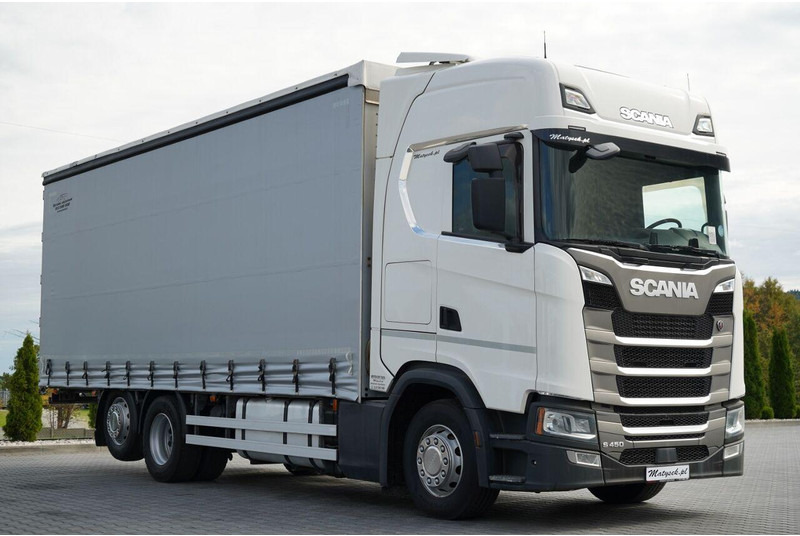 Scania S 450 / SOLÓWKA / 6X2 / OŚ PODNOSZONA / 2019 / - Truk dengan terpal samping: gambar 1 Scania S 450 / SOLÓWKA / 6X2 / OŚ PODNOSZONA / 2019 / - Truk dengan terpal samping: gambar 1