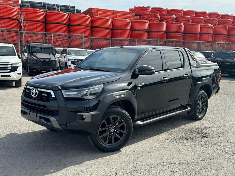 Toyota Hilux Armored SUV - Mobil SUV: gambar 1 Toyota Hilux Armored SUV - Mobil SUV: gambar 1