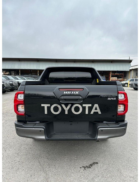 Toyota Hilux Armored SUV - Mobil SUV: gambar 4 Toyota Hilux Armored SUV - Mobil SUV: gambar 4