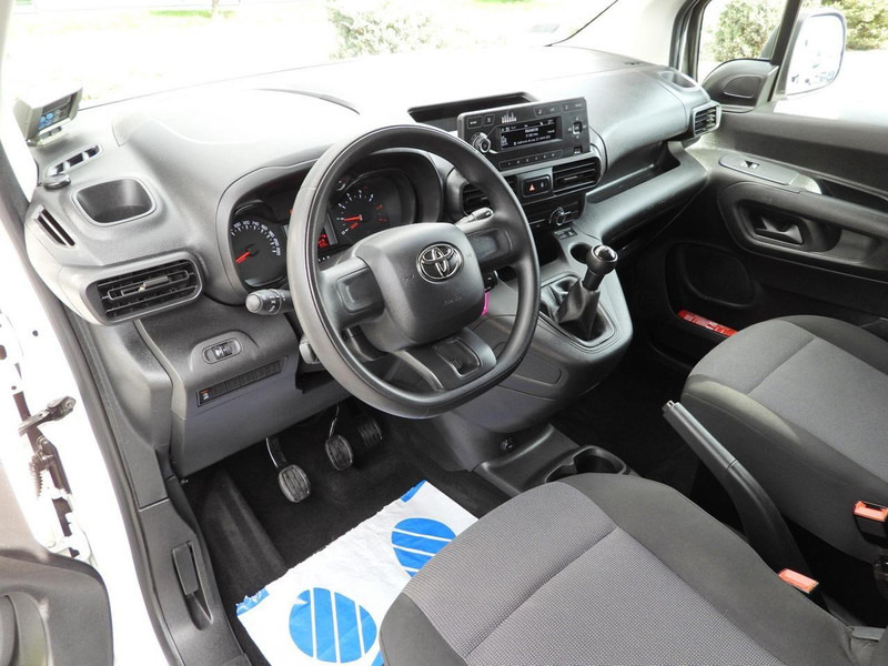 Toyota PROACE CITY  FURGON CHŁODNIA  -15*C ZASILANIE 230V TEMPOMAT KLIM - Van berpendingin: gambar 2 Toyota PROACE CITY  FURGON CHŁODNIA  -15*C ZASILANIE 230V TEMPOMAT KLIM - Van berpendingin: gambar 2