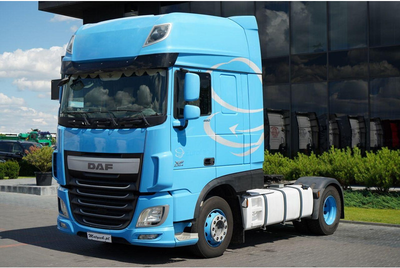 DAF XF 460 / SUPER SPACE CAB / RETARDER / EURO 6 / 2015 YEAR - Tractor head: gambar 2 DAF XF 460 / SUPER SPACE CAB / RETARDER / EURO 6 / 2015 YEAR - Tractor head: gambar 2