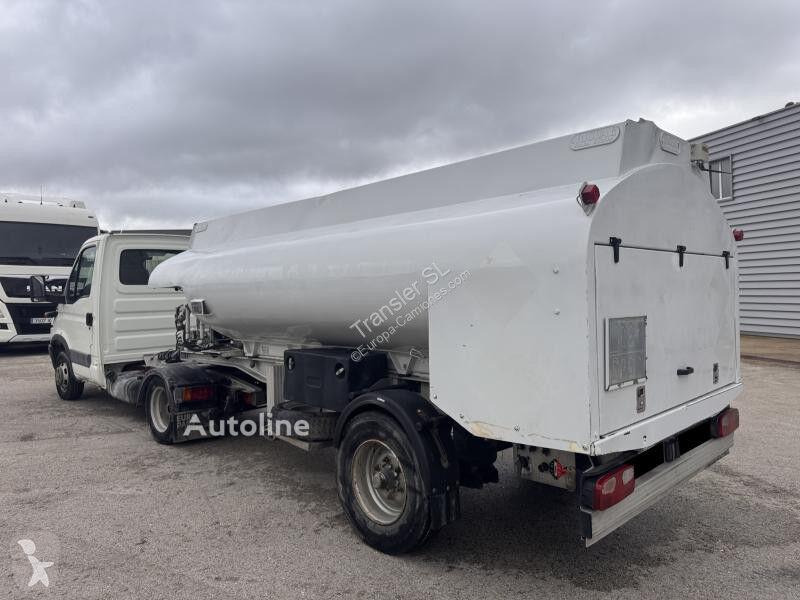 Iveco 35C15 - Tractor head: gambar 4 Iveco 35C15 - Tractor head: gambar 4