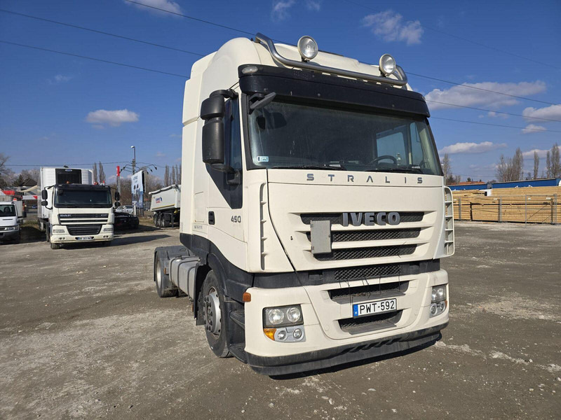Iveco Stralis 450 - Tractor - Tractor head: gambar 3 Iveco Stralis 450 - Tractor - Tractor head: gambar 3