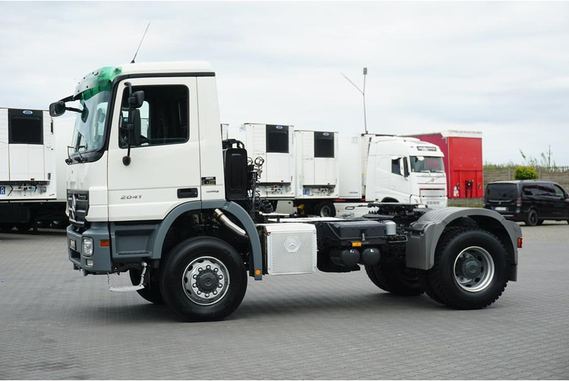 Mercedes-Benz ACTROS / 2041 / 4 X 4 / ALLARD / HYDRAULIKA - Tractor head: gambar 3 Mercedes-Benz ACTROS / 2041 / 4 X 4 / ALLARD / HYDRAULIKA - Tractor head: gambar 3