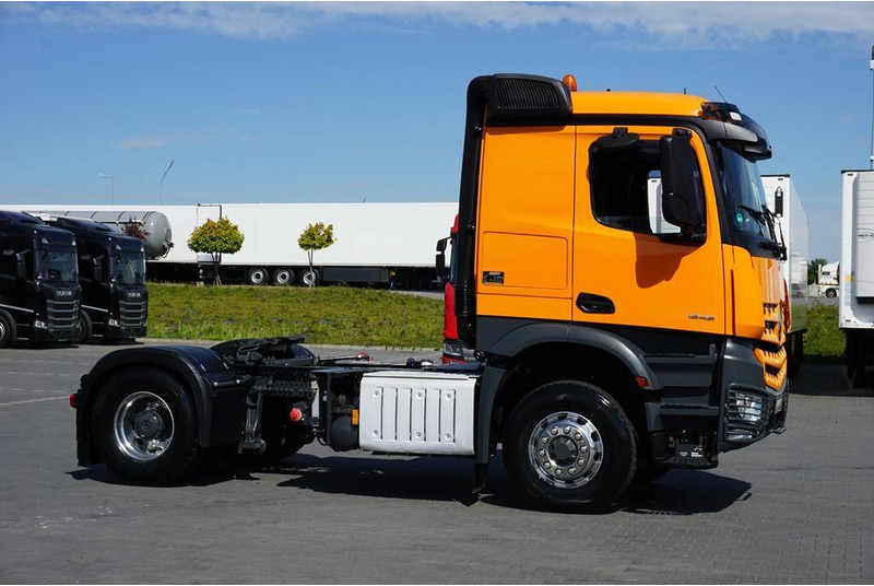 Mercedes-Benz AROCS / 1848 / E 6 / ACC / 4 X 4 / HAD / HYDRAULIKA / RETARDER - Tractor head: gambar 4 Mercedes-Benz AROCS / 1848 / E 6 / ACC / 4 X 4 / HAD / HYDRAULIKA / RETARDER - Tractor head: gambar 4